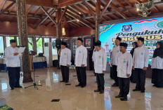 Perkuat Sinergi Ulama dan Pemerintah, Empat Pengurus MUI Kecamatan di Kota Tegal Resmi Dikukuhkan