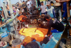 Mayat Bertatto dan Wajah Rusak Mengapung di Laut Jepara, Polisi Telusuri Pemicu Kematian Korban