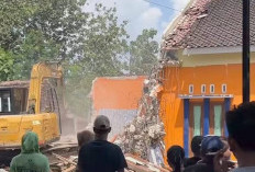 Dipicu Cemburu Mantan Istri Dipinang Lelaki Lain, Pria di Pati Nekat Robohkan Rumah