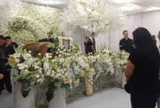 Jasa Michael Bambang Hartono, Hibahkan Tanah untuk Perkantoran Pemkab Rembang dan Madrasah