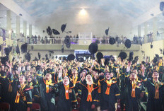965 Mahasiswa Resmi Diwisuda, UPS Cetak Lulusan Berdampak Global