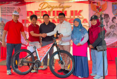 Ajak Rawat Indonesia, Anggota DPR RI Muh Haris Pilih Semarak HUT RI di Perumahan Taman Mutiara Salatiga