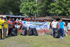 Kader Adiwiyata dan PMR SMPN 1 Kota Tegal Gelar Aksi Bersih Pantai PAI