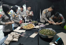 Banjir di Batang, Kapolres AKBP Veronica Pastikan Kesehatan Warga hingga Dapur Umum Dinsos