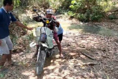 Kekeringan di Boyolali Merluas, Warga Juwangi Terpaksa Mencari Sisa Air Bersih di Sungai Mengering
