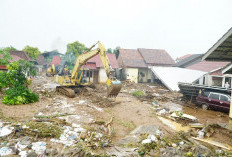 Wilayah Pati Rusak Diterjang Banjir, Bupati Sudewo Janji Perbaiki Rumah Warga dan Tanggul Jebol