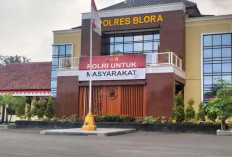 Tiga warga jadi tersangka pengeroyokan polisi saat karnaval HUT RI di Blora 