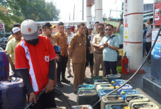 Respon Cepat Keluhan Nelayan Tegal dan Brebes, Ahmad Luthfi Bereskan Masalah BBM 