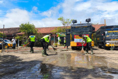 Sekolah di Kudus Dikepung Lumpur dan Sampah Usai Terendam Banjir Dua Minggu
