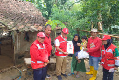 Tiga Rumah di Tegal Ambruk Hingga Satu Orang Terluka, PMI Beri Bantuan