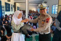 Polres Pemalang Tanamkan Disiplin dan Bagi-bagi Helm ke Pelajar Baru di MPLS 2026