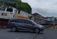 KAI Daop 4 Semarang Koordinasikan Penindakan Pengemudi MPV yang Terobos Palang Pintu Perlintasan Jalan Layur