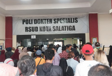 Servers BPJS Kesehatan Down, Antrean di Ruang Poli RSUD Salatiga Membludak