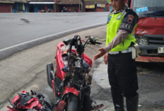 Melambung di Tikungan, Pengendara Motor Plat K Tabrak Truk Hingga Tewas Ditempat