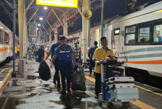 Okupansi KA Daop 4 Semarang Nyaris Penuh Jelang Idul Adha, Stasiun Tawang Diserbu Penumpang