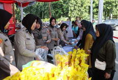 Pos Patwal Alun Alun Kudus Diserbu Warga Berburu Beras Murah 