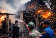 Rumah Joglo Kayu di Pati Dilalap Api, Kerugian Ratusan Juta Dipicu Konsleting