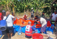 Dua Pekan, PMI Grobogan Salurkan 145.000 Liter Air Bersih untuk Warga Terdampak Kekeringan