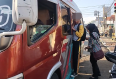 Cerita Tammy Moenir ASN Salatiga di Jumat Pertama Bebas Kendaraan Bermotor : Naik Angkutan Umum Salah Jurusan