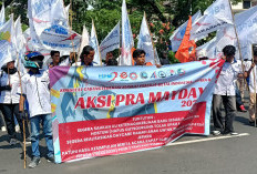 Buruh FSPMI Jateng Demo di DPRD, Tuntut Hapus Outsourcing dan Upah Murah