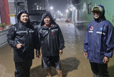 Banjir Batang Rendam Klidang Lor, Wabup Suyono Turun Tangan Evakuasi Warga