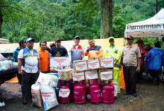 Desa Tempur Jepara 'Diguyur' Ribuan Liter Dexlite dan Bright Gas Pertamina