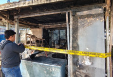 Warung Kelontong di Kesesi Terbakar Saat Pemilik Tuang Bensin, Tangan dan Kaki Korban Ikut Terbakar