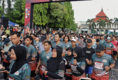 Cara Unik Peringati Hardiknas di Kudus, Kerahkan Ribuan Orang Berlarian Keliling Kota 