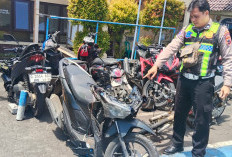 Kecelakaan Pantura Batang, Motor Tabrak Truk Parkir, Dua Orang Meninggal