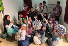 Isi Masa Libur, MI Miftakhul Ulum Kebandingan Belajar Olah Sampah Plastik Menjadi Ecobrick