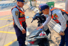 Parkir Sembarangan di Lingkar Taman Indonesia Kaya Semarang Ditertibkan, 3 Motor Ditempeli Stiker