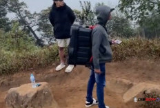 Viral! Wisatawan Karaoke Bawa Speaker Besar ke Puncak Sikunir, Disparbud Wonosobo Sebut Kurang Empan Papan