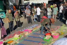 Pendukung Sudewo Gelar Tabur Bunga dan Doa Bersama di  Pengadilan Tipikor, Sebut Ikhtiar Jalur Langit