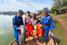 Keselamatan Wisatawan Jadi Sorotan, Satpolairud Polresta Pati Periksa Wahana Air Waduk Gembong