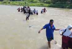 Puluhan Tahun Warga Bolo Boyolali Bertaruh Nyawa Taklukkan Sungai Serang, Lega Jembatan Garuda Segera Dibangun