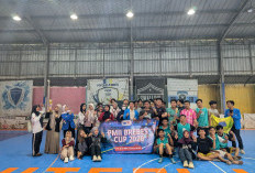 Semarakkan HUT ke-81 RI, Kader dan Alumni PMII Brebes Adu Kemampuan di Futsal Cup