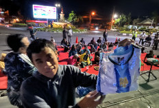 Comeback Dramatis Messi Bikin Monumen Pers Bergemuruh, Nobar Gratis PWI Solo Diserbu Warga