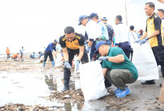 Aksi Bersih Pantai HPSN 2026, Tiga Pilar dan Masyarakat Tegal Bersatu Jaga Pesisir