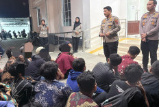 33 Suporter Persis Diciduk Polisi di Stadion Manahan, Flare hingga Miras Diamankan