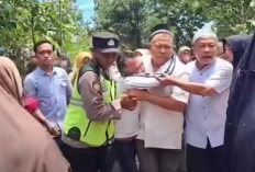 Tiba di Rumah Duka,  Ayah dan Suami Korban Perampokan Sadis Boyolali Terjatuh Lemas Menangis Histeris