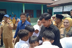 30 Menit Gibran di SDN Pasusukan Bawang Batang 