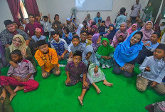 Penyuluh Agama KUA Purwodadi Memberikan Motivasi pada Murid SLB C Danyang