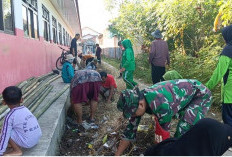 Wujudkan Sekolah Bersih dan Sehat, TNI dan Masyarakat Bersihkan Lingkungan SDN 03 Pener