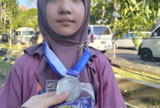 Putri Pengacara Kondang Harumkan Nama Salatiga, Razita Azzalea Sabet Medali di Grand Final Nasional OMNAS 15