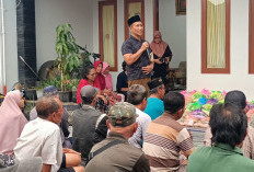 Jelang Idulfitri, Zainal “Petir” Bagikan Ratusan Sembako untuk Pekerja Informal di Semarang