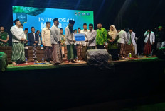 Bupati Batang Luncurkan Jaminan Hari Tua Guru Madin, TPQ, dan RA Rp10,4 Miliar