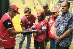 Ditinggal Sebentar, Api Mengamuk: Rumah Warga Pagerbarang Tegal Ludes Terbakar