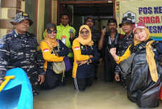 Bhakti Kesehatan TNI AL dan Puskesmas Juwana Layani Warga Terdampak Banjir Kedungpancing Pati