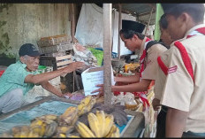 Santri SMP IT Al Azhar Lebaksiu Turun ke Pasar, Galang Donasi Bencana Sumatera