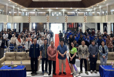 Jurang Kecerdasan Akibat Teknologi AI Harus Diwaspadai, Rektor UMK Berikan Solusi